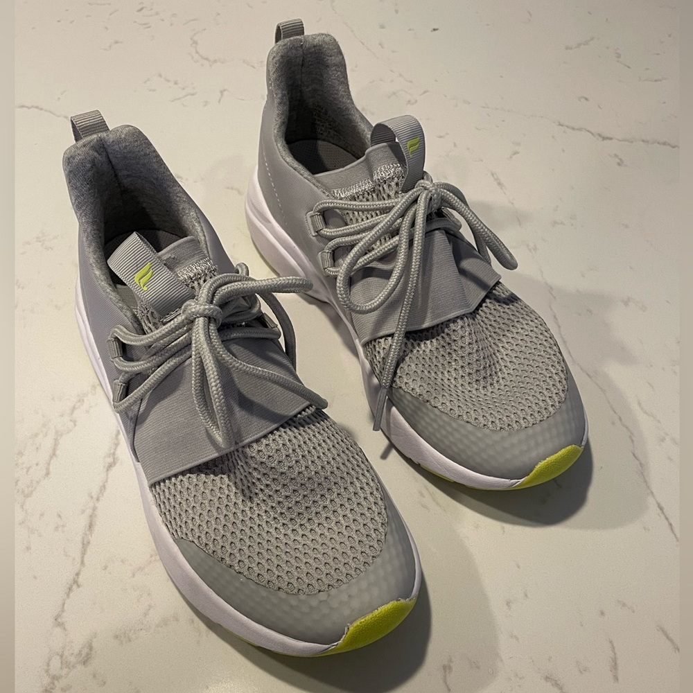 FABLETICS tennis shoes - Size 6